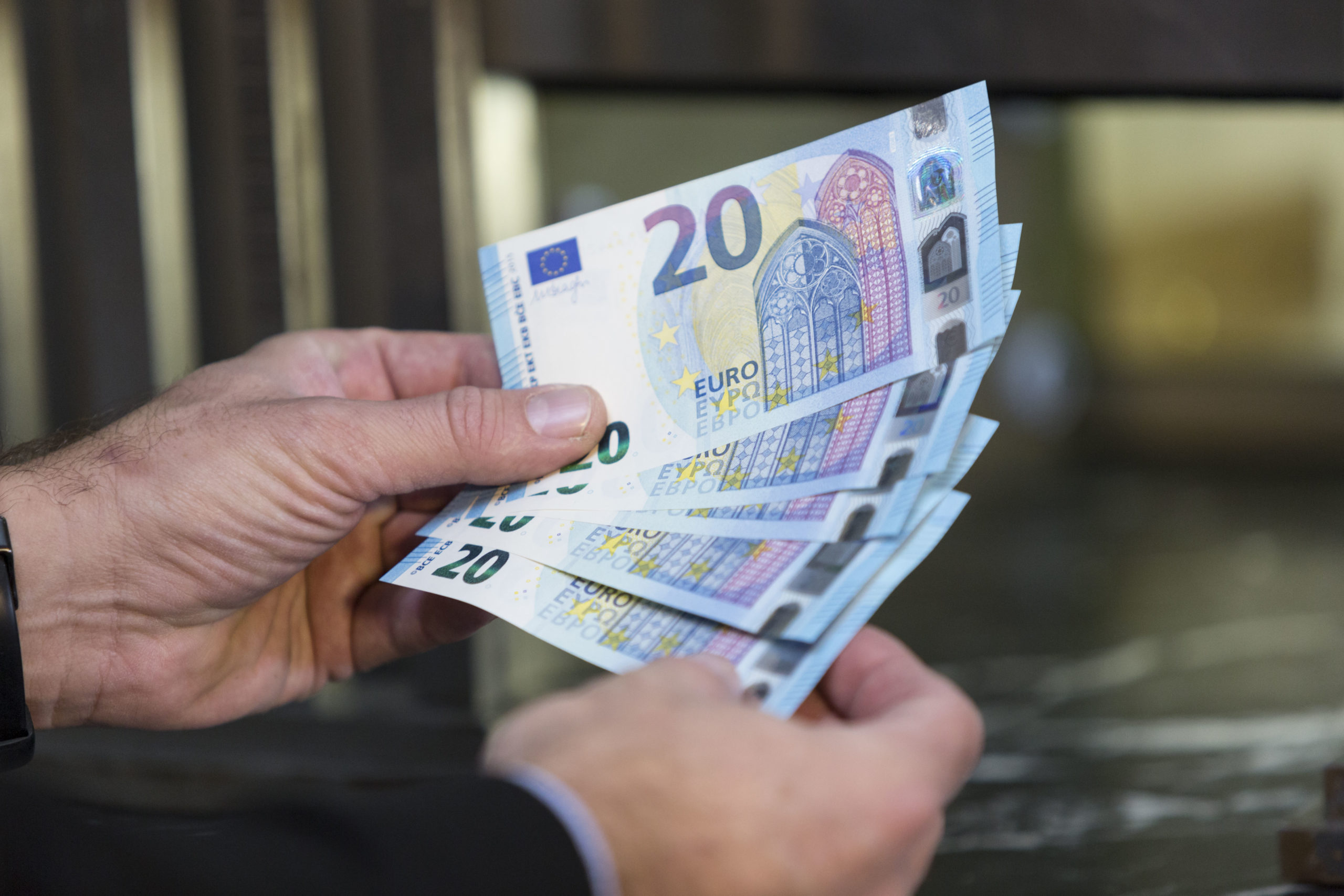 Conviene Togliere I Soldi Dalla Banca