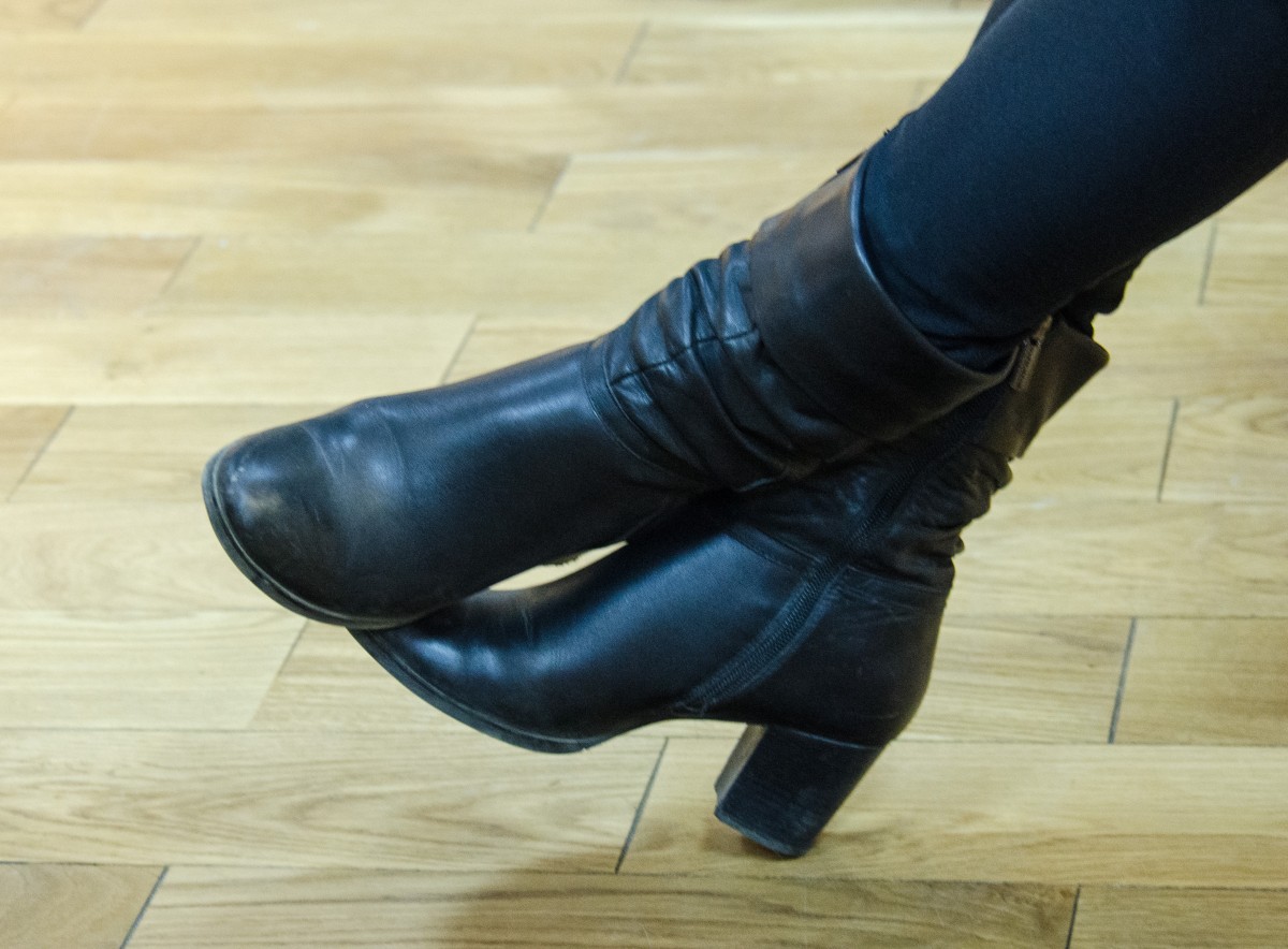 Gli stivali che andranno di moda in autunno si possono avere anche in  versione low cost - Proiezioni di Borsa