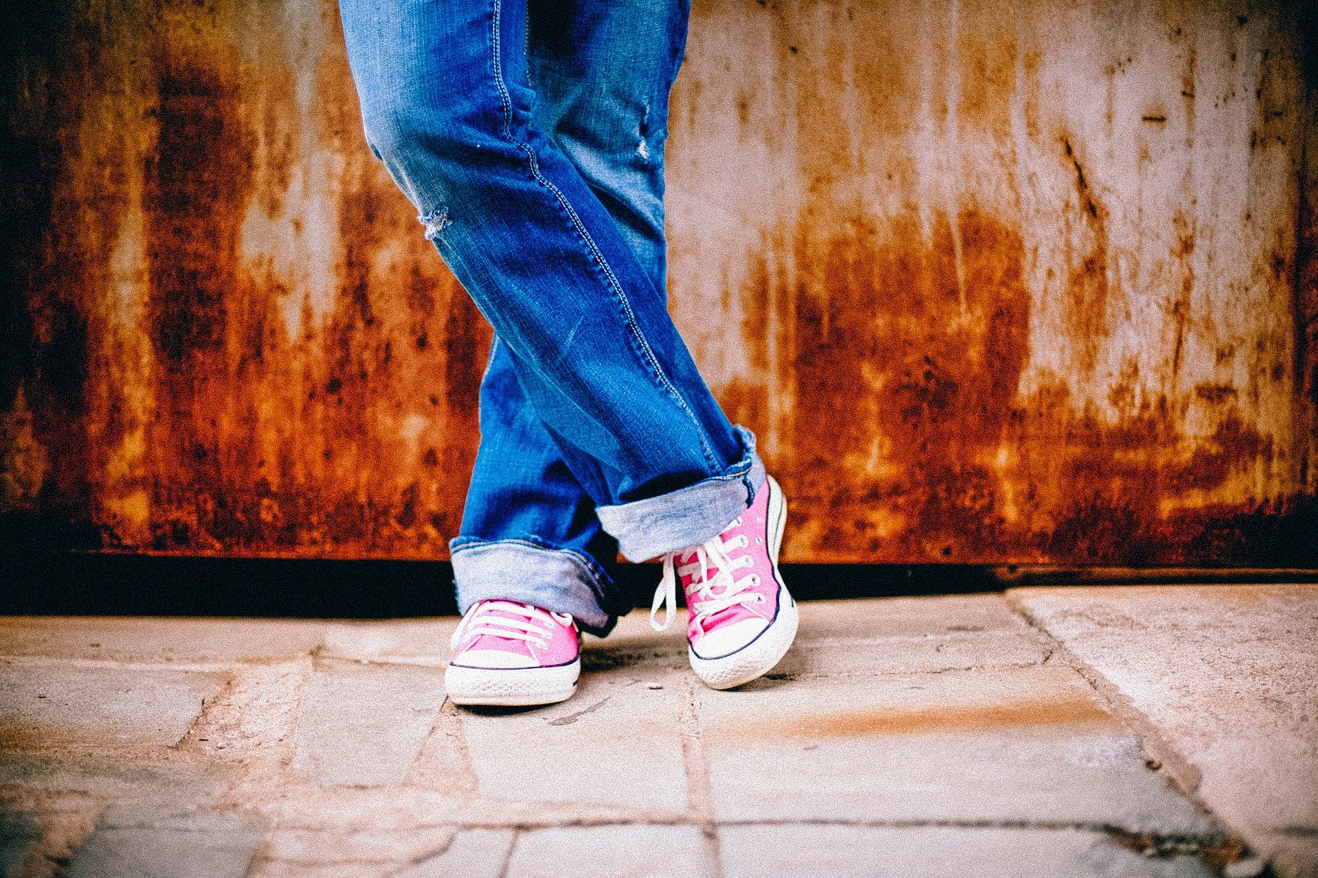 3 jeans economici e belli da comprare con i saldi - Proiezioni di Borsa