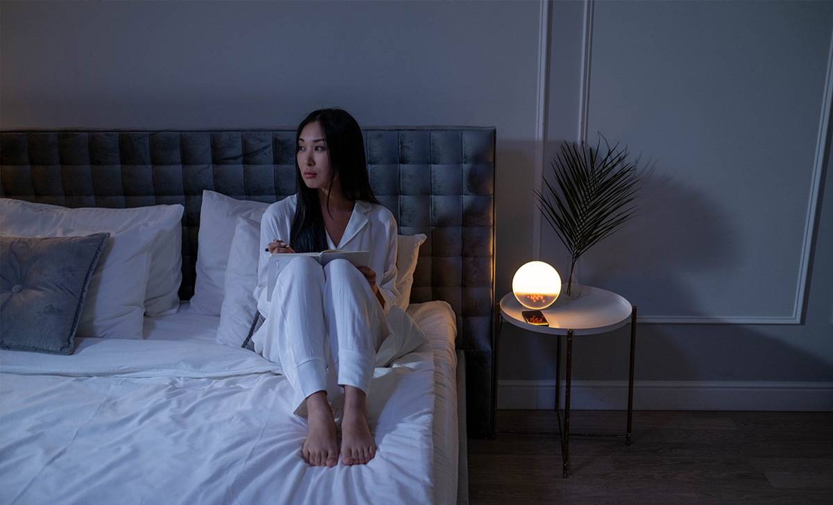 Insonnia, notti disturbate e fatica ad addormentarsi potrebbero essere sintomi causati da questi insospettabili problemi