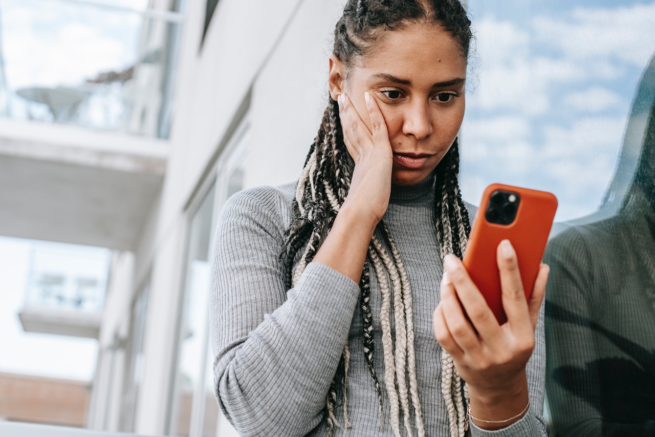 Malas noticias y riesgo tonto para los que escriben apurados porque podemos recuperar mensajes borrados en WhatsApp de esta forma