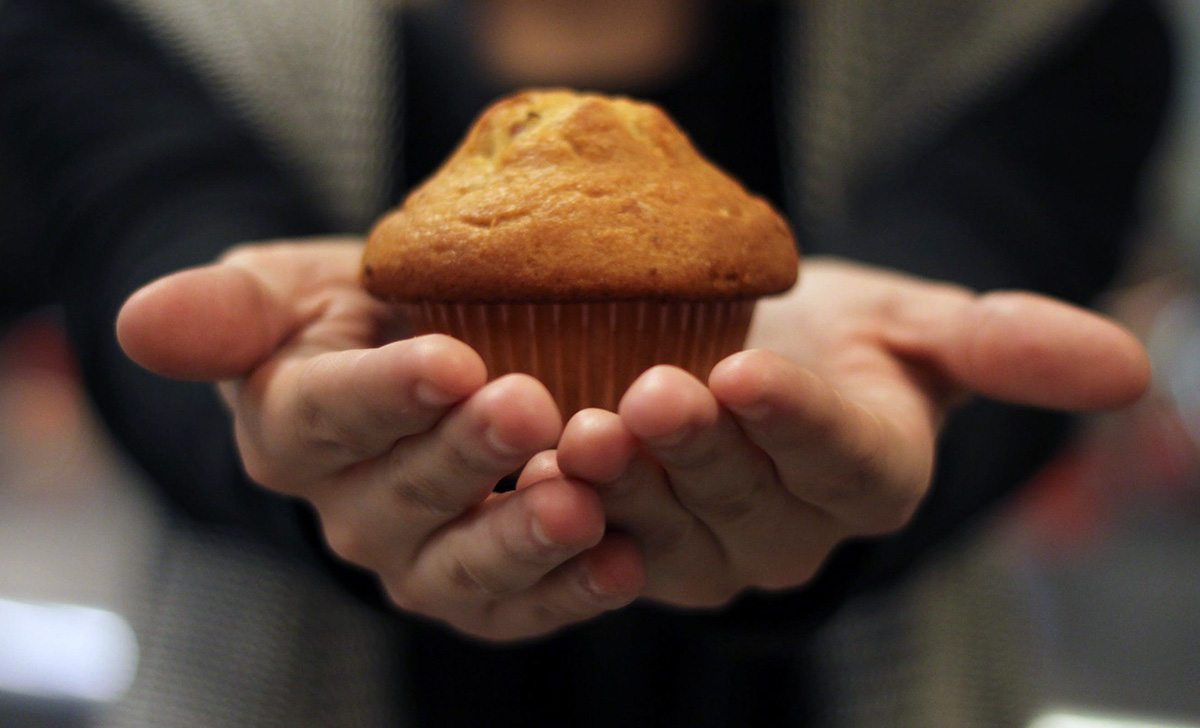 Ecco perché muffin o torte non si gonfiano mai o si sgonfiano subito quando  li tiriamo fuori dal forno - Proiezioni di Borsa