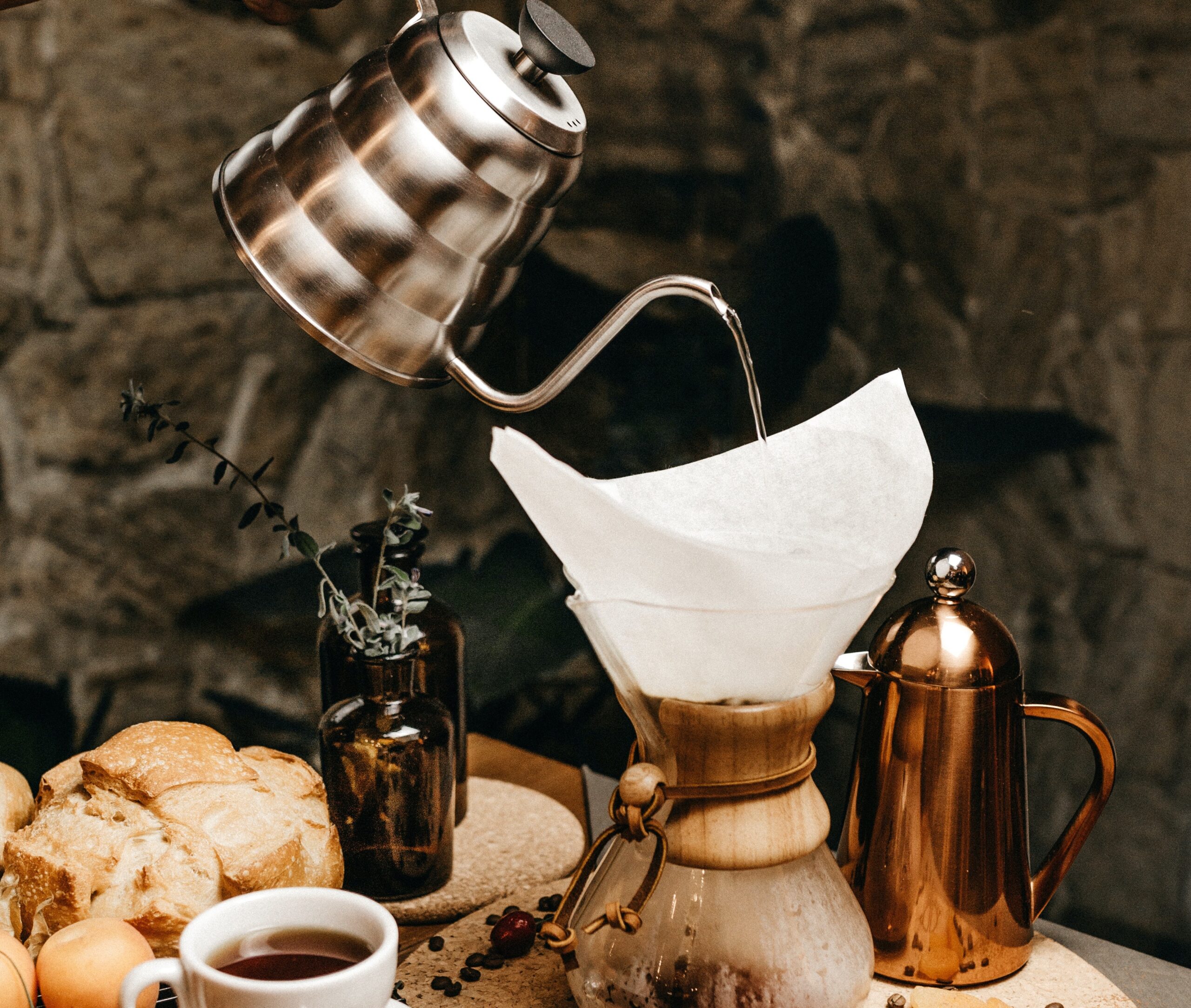 Quão relaxante é este chá de ervas caseiro que melhora o sono ao purificar os rins e os intestinos