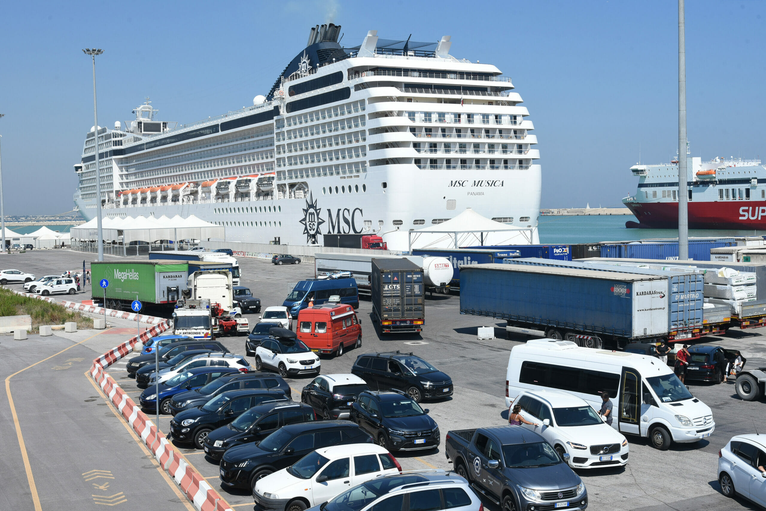 Como encontrar as melhores ofertas para um cruzeiro no Mediterrâneo em novembro. Aqui estão todos os destinos perfeitos para outono e inverno