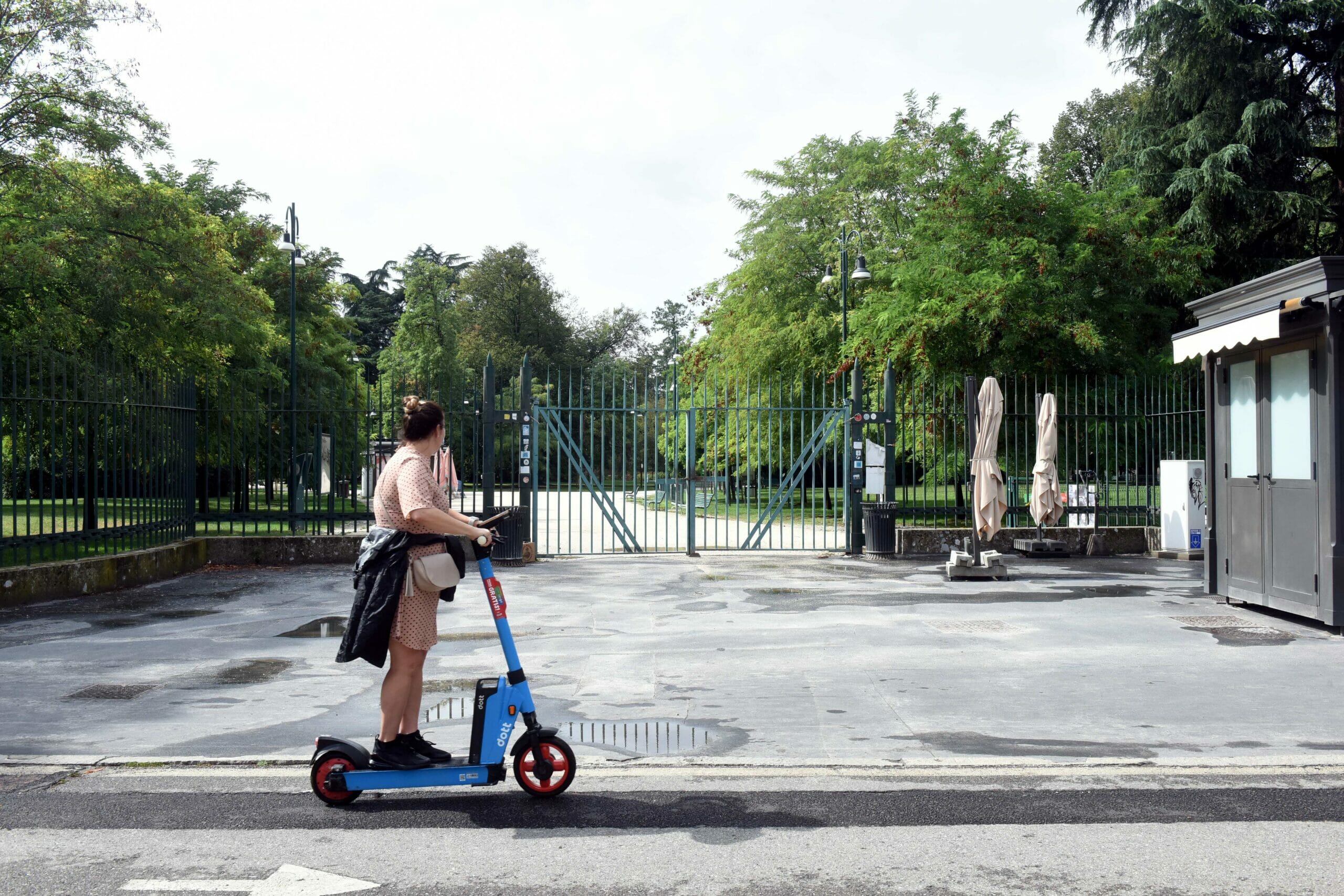 Borsa Per Manubrio Scooter Elettrico | 2L Impermeabile | Con Sgancio Rapido | Compatibile Xiaomi, Ninebot E Altri - Foto 7